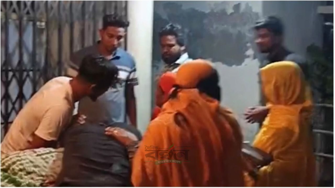 মায়ের সামনে মেয়েকে গুলি করে হত্যা, মোটরসাইকেলে এসে তিন রাউন্ড গুলি!